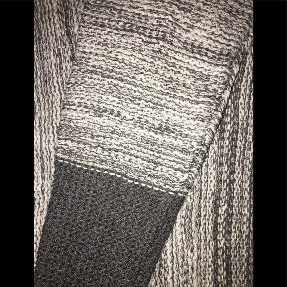 Bohemian Boutique Knit Gray White Sweater Oversized Boyfriend Chunky Knit - Picture 4 of 5